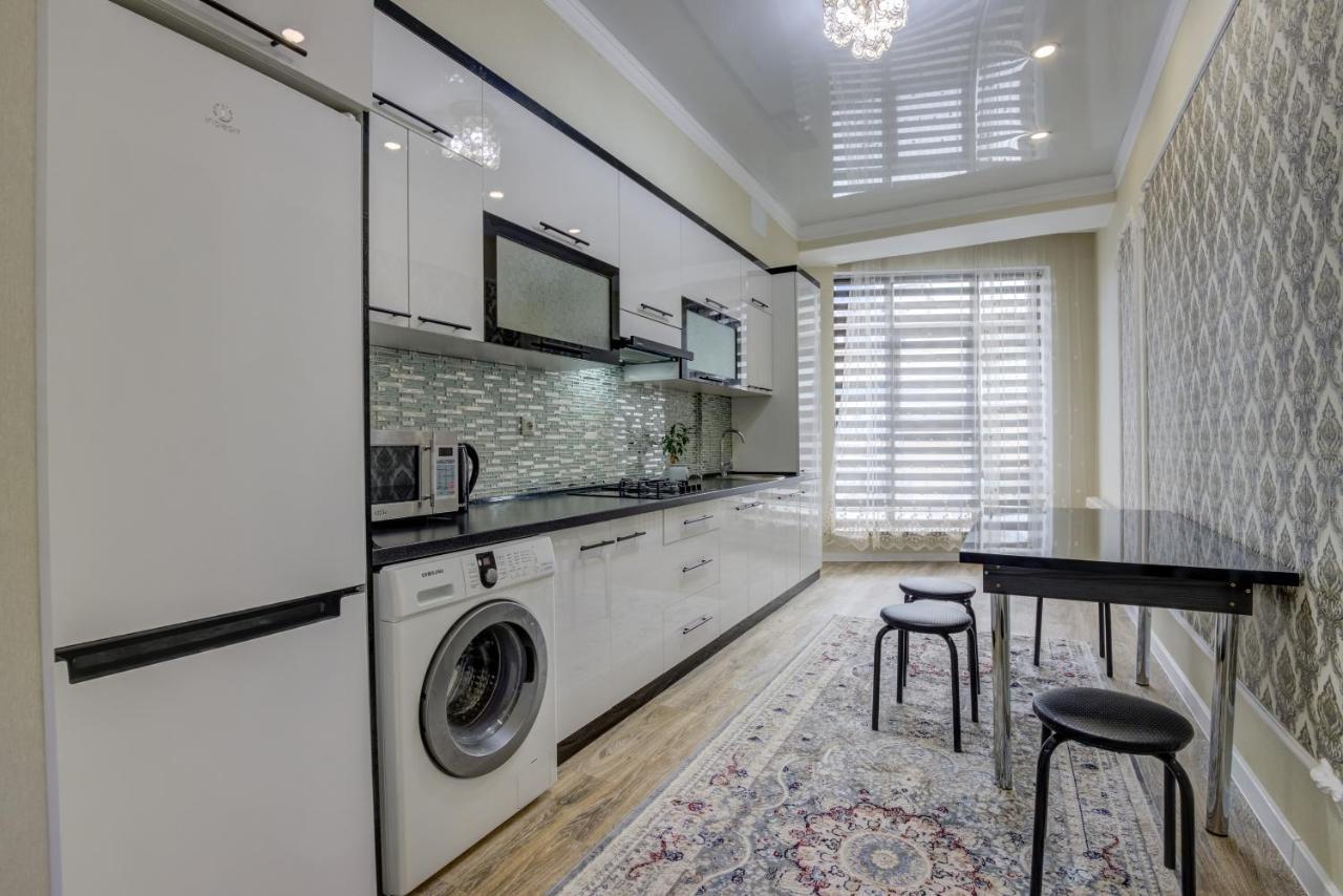 Apartamento 2-Ком Квартира Bishkek Exterior foto